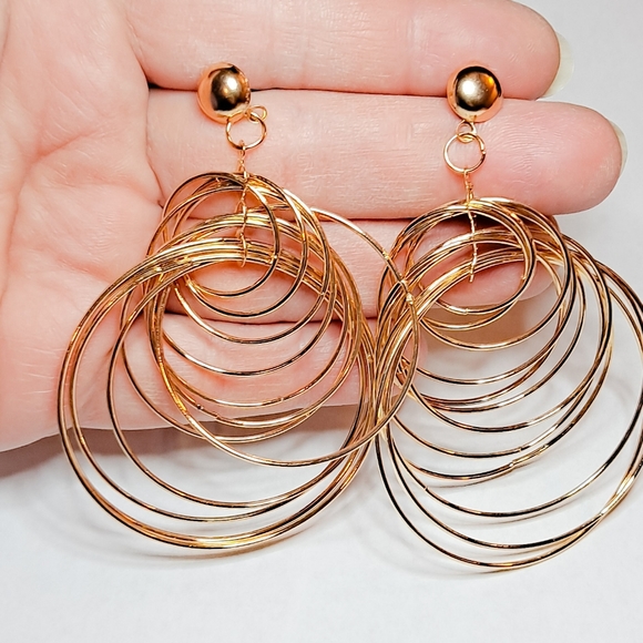 🎀Fun, Fashionable Circular Dangle Earrings - Picture 5 of 8